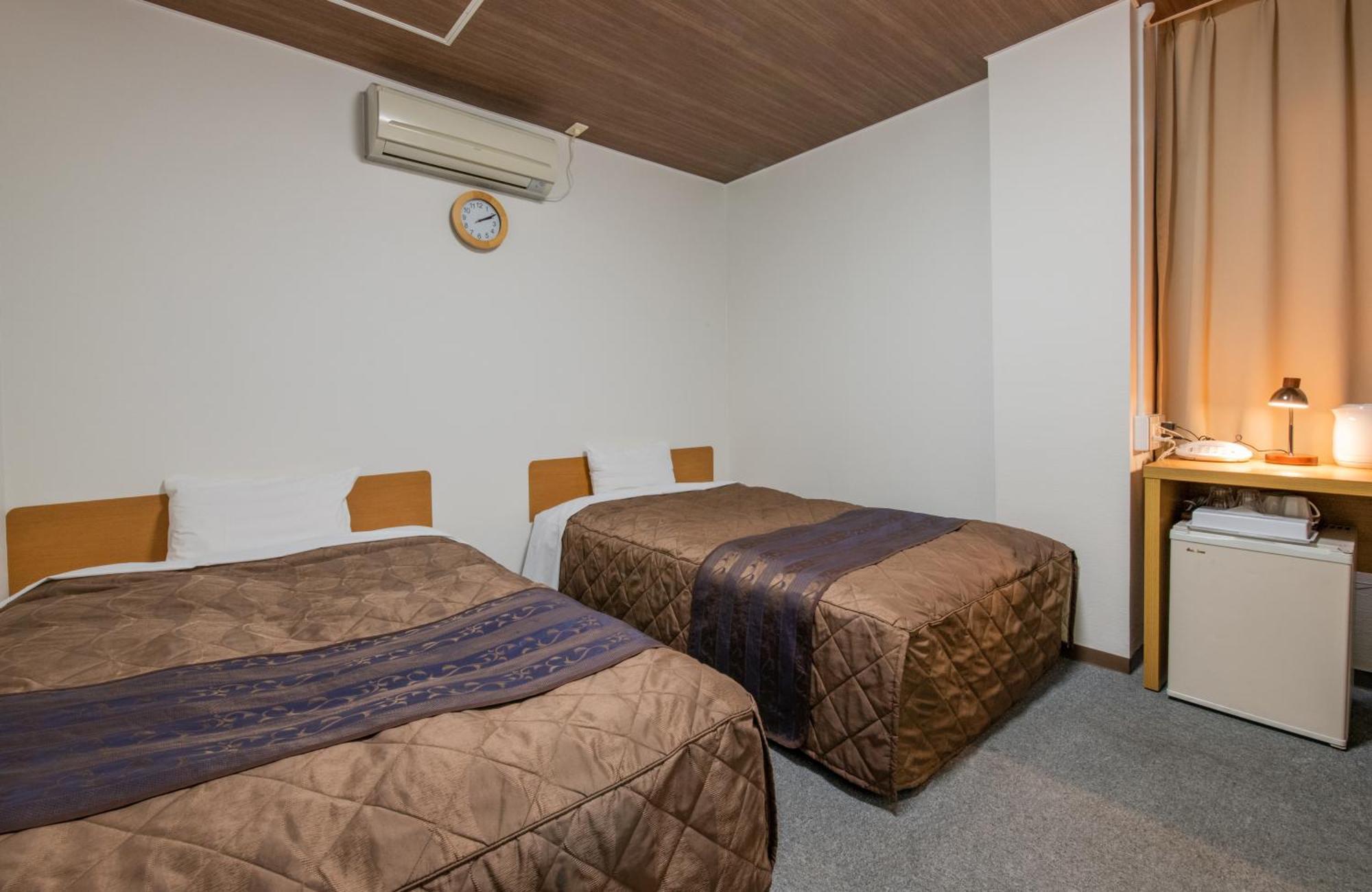 Hotel Wakamatsu Excel Isesaki Buitenkant foto