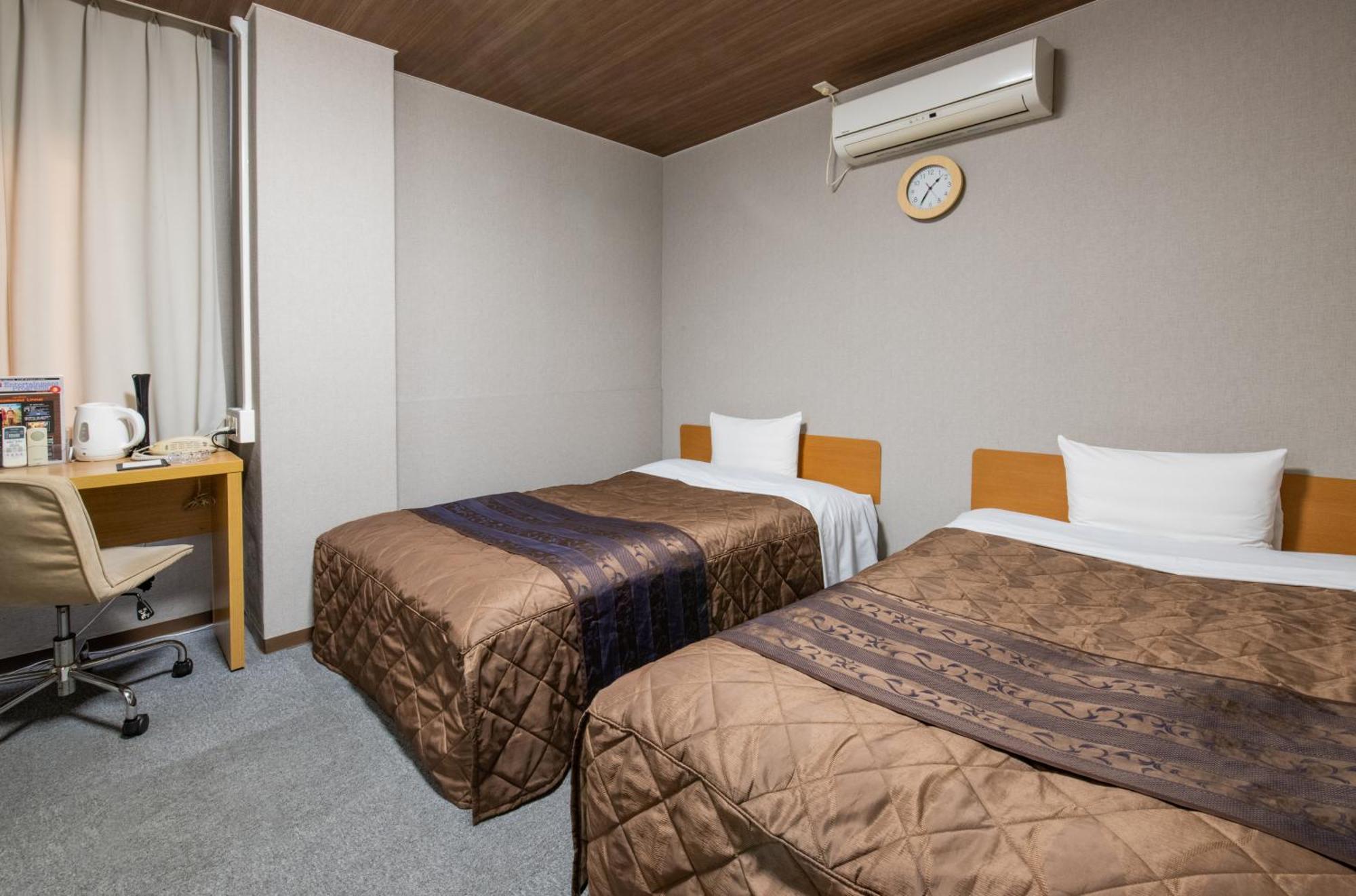 Hotel Wakamatsu Excel Isesaki Buitenkant foto